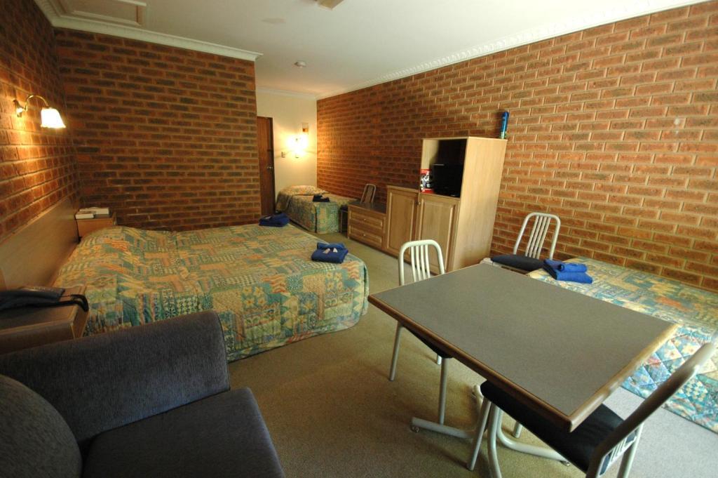 Burra Motor Inn Zimmer foto