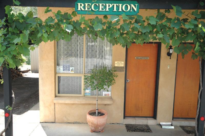 Burra Motor Inn Exterior foto